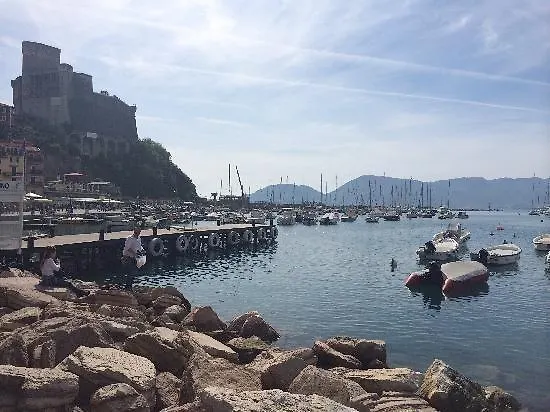 Affittacamere La Baia Di Lerici