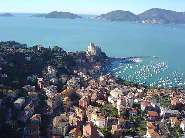 Affittacamere La Baia Di Lerici Italy