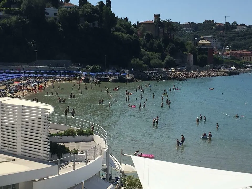 Affittacamere La Baia Di Lerici